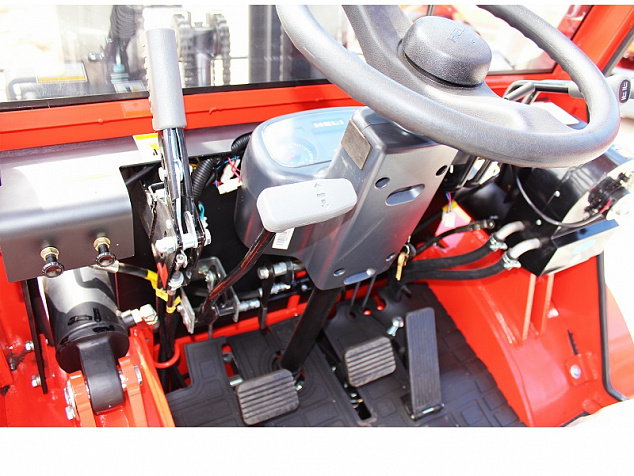 Дизельный погрузчик повышенной проходимости HELI CPCD30